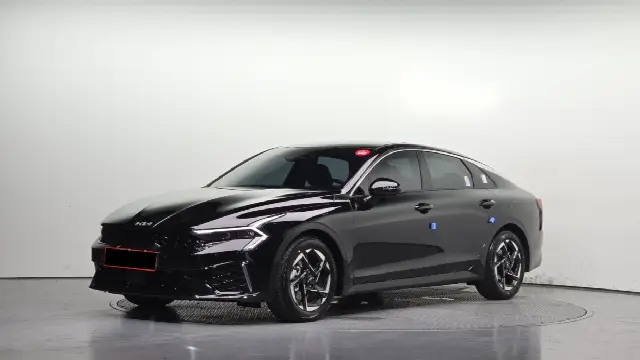 Kia K5 2023, новый