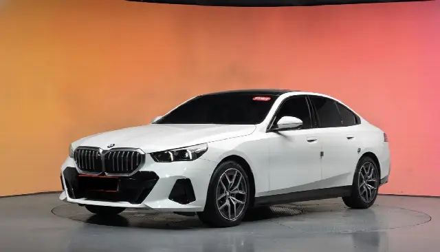 BMW 5 Series 2023, 4 483 км
