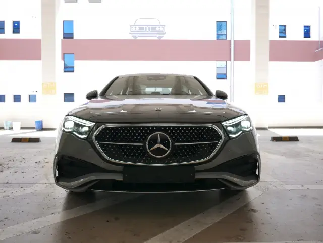 Mercedes-Benz E-Class 2024, новый