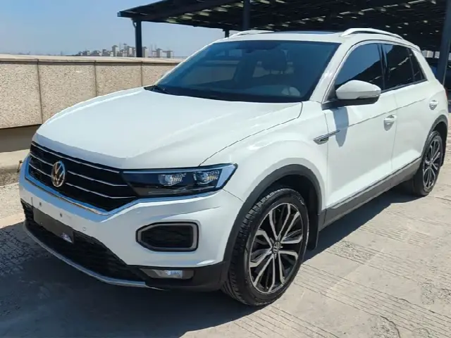 Volkswagen T-Roc 2021, 23 000 км