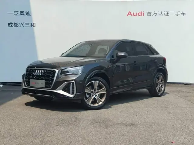 Audi Q2L 2024, 33 100 км