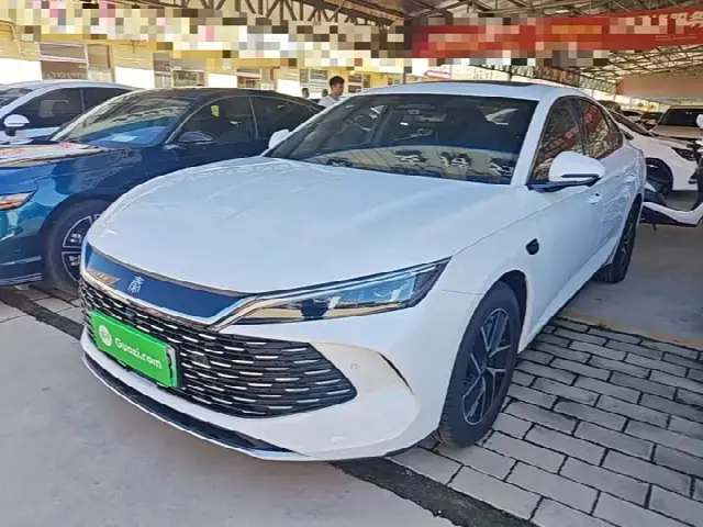 BYD Qin L 2025, 6 200 км
