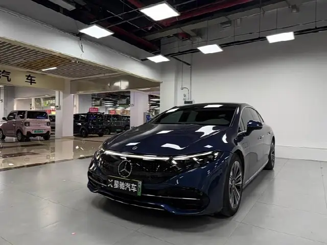 Mercedes-Benz EQS 2022, 23 000 км