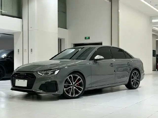 Audi S4 2022, 50 000 км