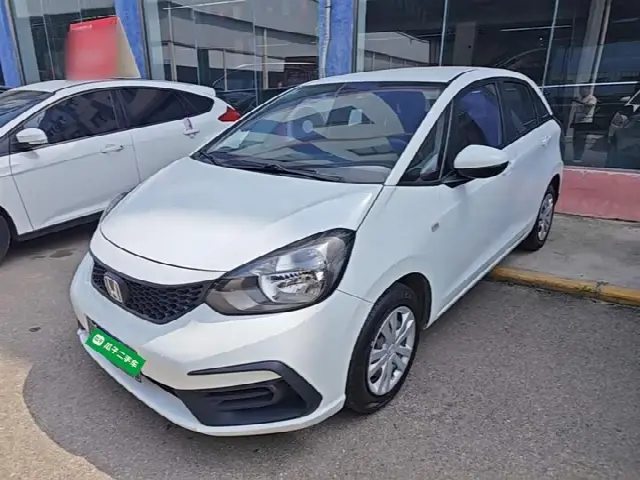 Honda Fit 2021, 93 100 км