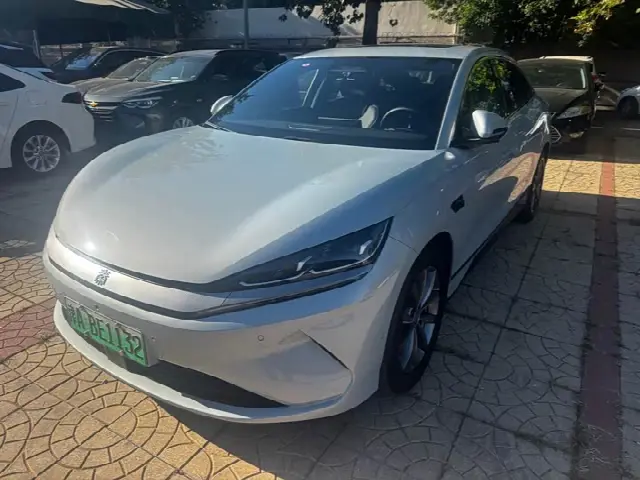 BYD Qin L 2025, 13 000 км