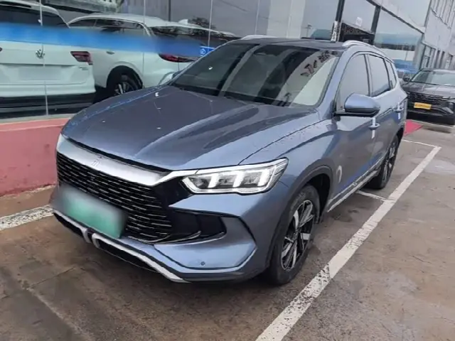 BYD Song Pro Hybrid 2023, 32 700 км