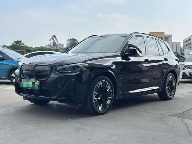 BMW iX3 2024, 83 000 км