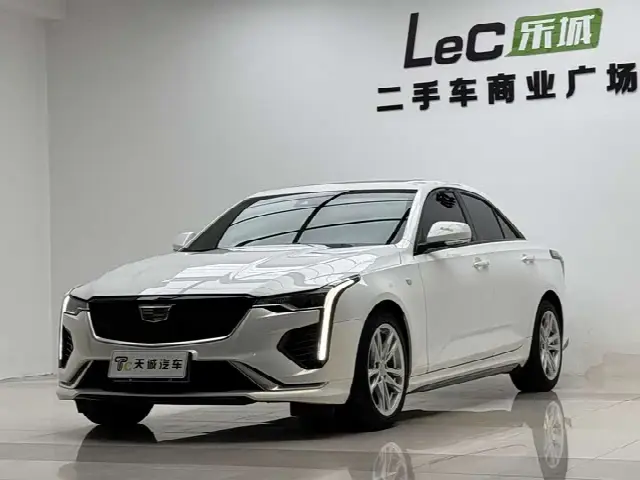 Cadillac CT4 2021, 39 000 км