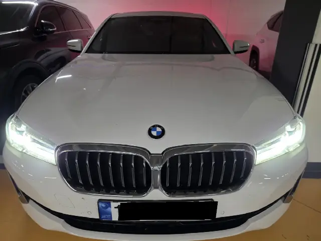 BMW 5 Series 2017, 51 000 км
