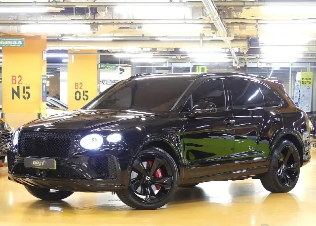 Bentley Bentayga 2016, 2 200 км