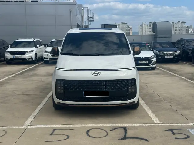 Hyundai Staria 2021, новый