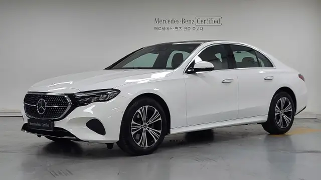 Mercedes-Benz E-Class 2024, новый