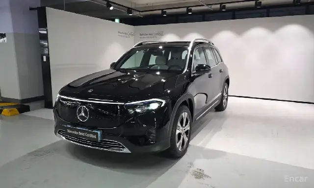 Mercedes-Benz EQB 2022, новый
