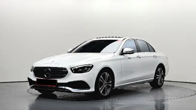 Mercedes-Benz E-Class 2016, 92 115 км