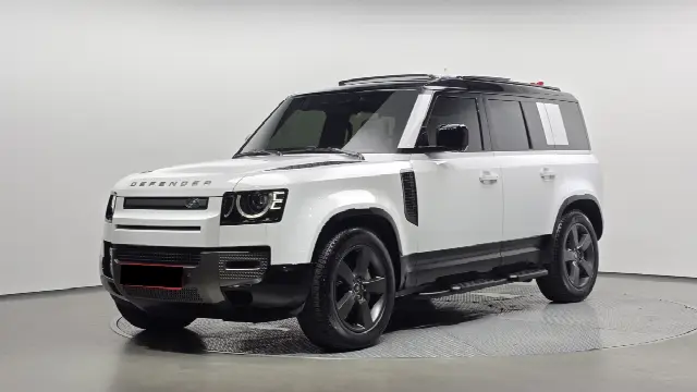 Land Rover Defender 2020, 6 891 км