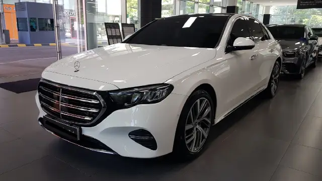 Mercedes-Benz E-Class 2024, 23 596 км