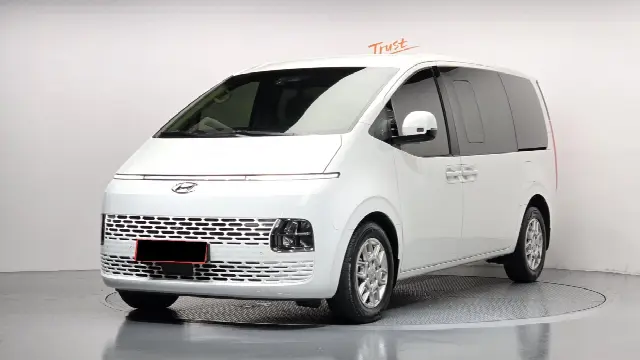 Hyundai Staria 2021, 75 999 км