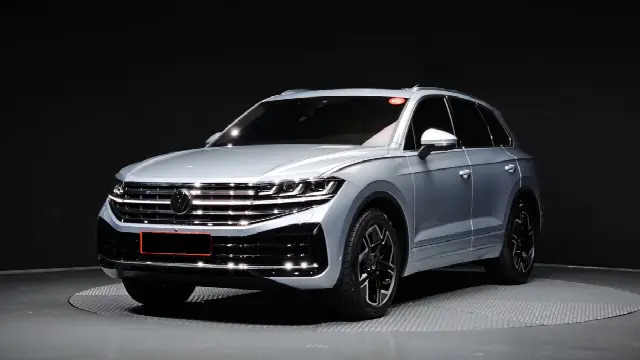 Volkswagen Touareg 2019, новый