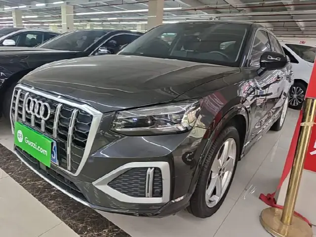 Audi Q2L 2022, 87 400 км