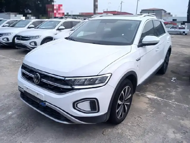 Volkswagen T-Roc 2024, 68 400 км