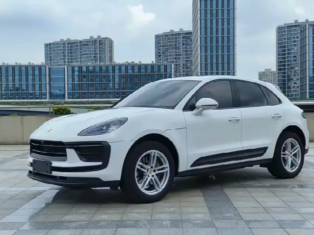Porsche Macan 2023, 54 000 км