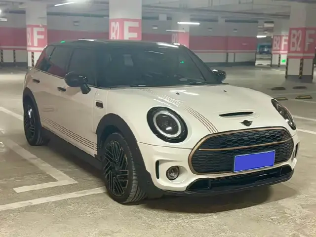 Mini Clubman 2023, 17 000 км