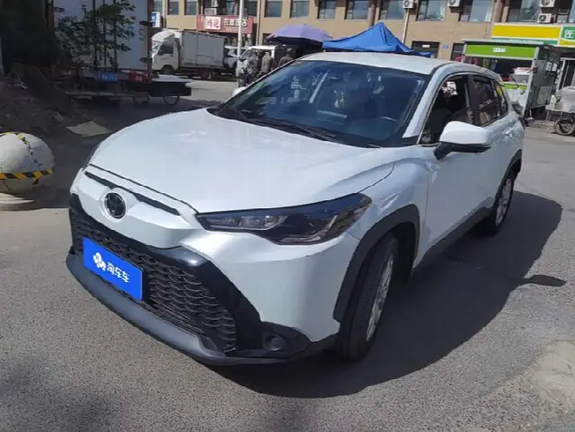 Toyota Frontlander 2022, 39 700 км