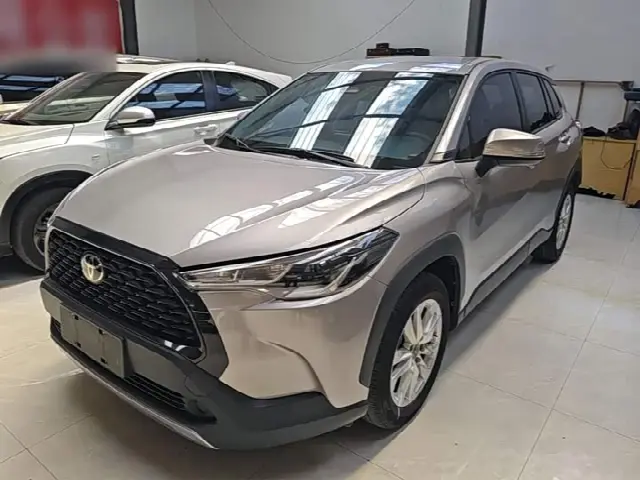 Toyota Corolla Cross 2023, 68 700 км