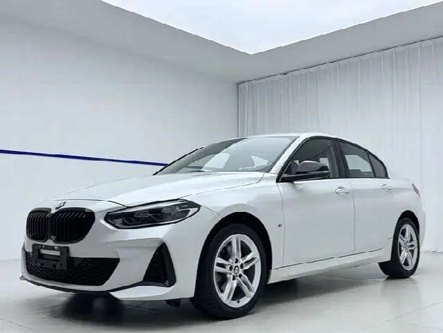 BMW 1 Series 2022, 8 000 км