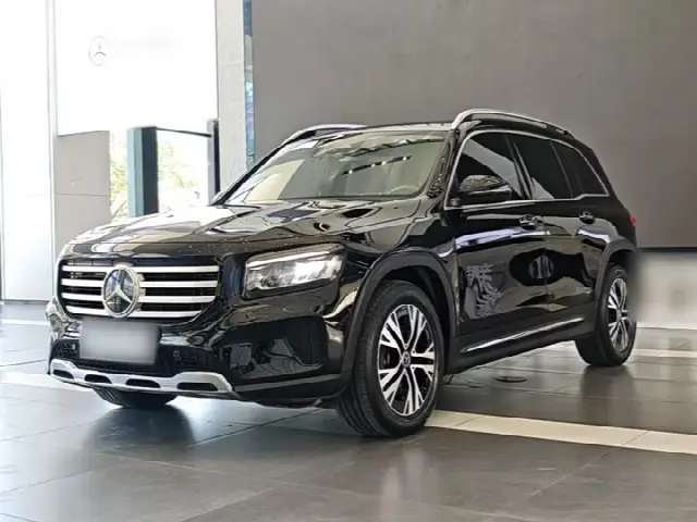 Mercedes-Benz GLB-Class 2024, 62 700 км