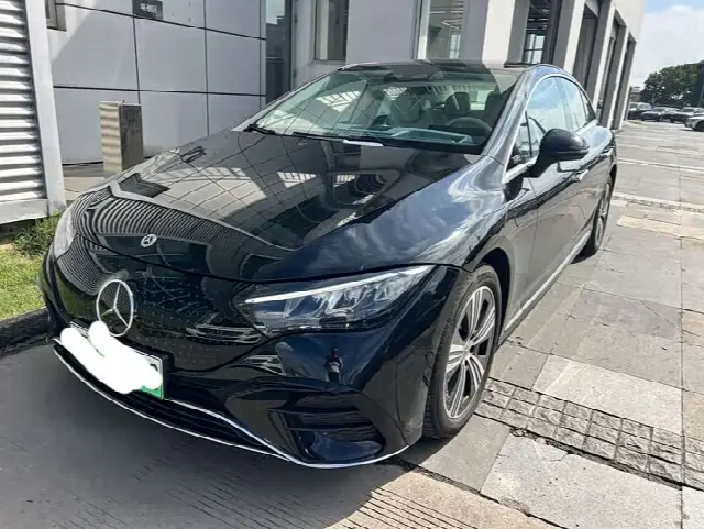 Mercedes-Benz EQE 2025, 9 600 км