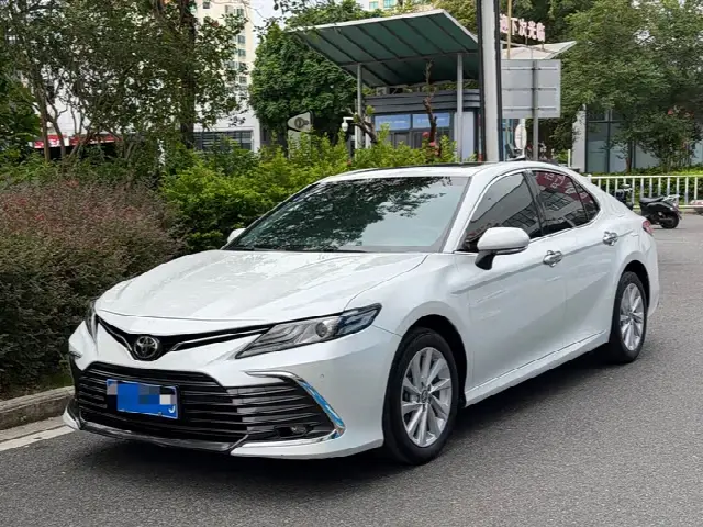 Toyota Camry 2021, 68 000 км
