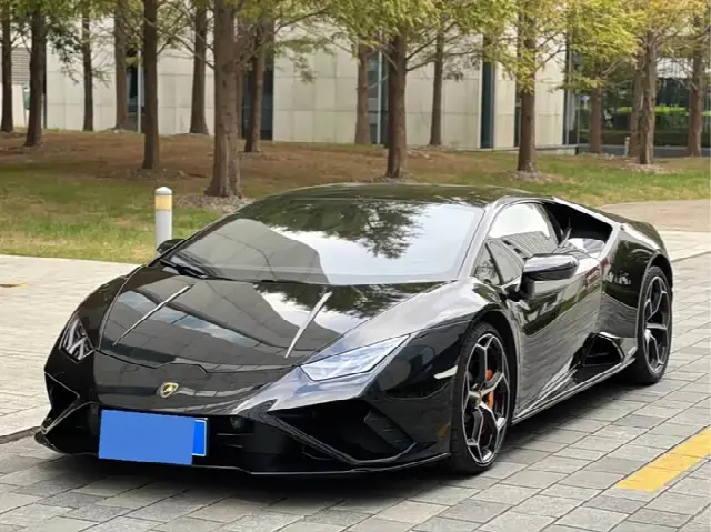 Lamborghini Huracán 2020, 6 000 км