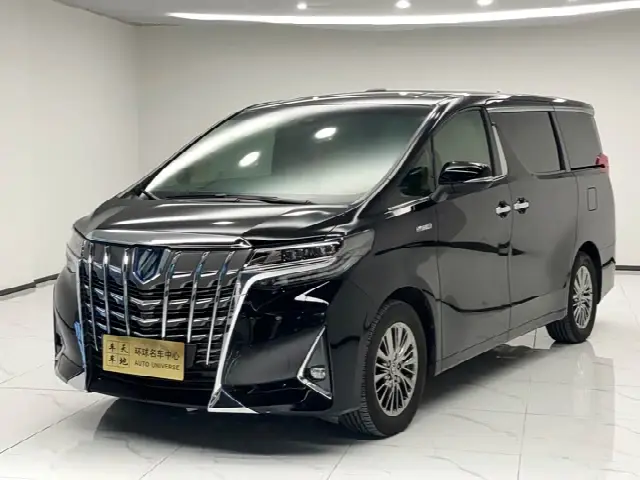 Toyota Alphard 2021, 13 000 км