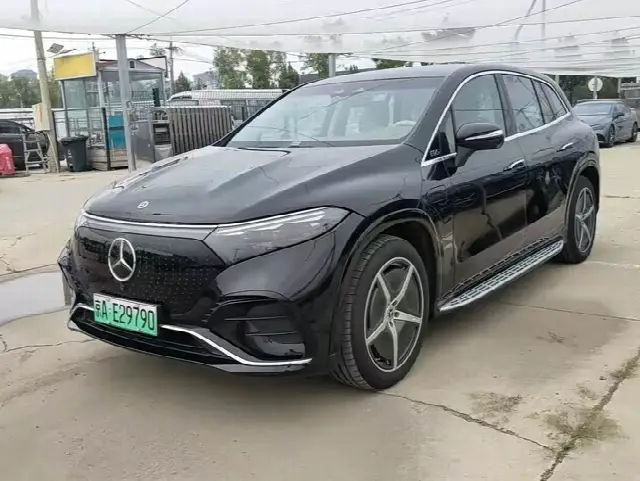 Mercedes-Benz EQS SUV 2025, 8 000 км