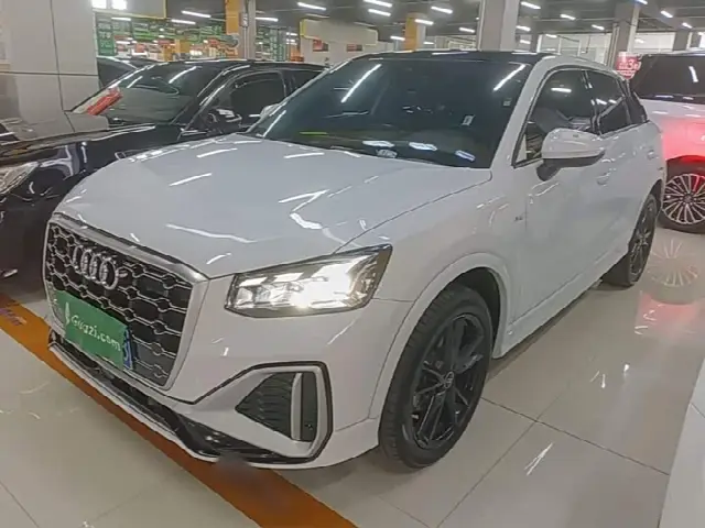 Audi Q2L 2022, 83 700 км
