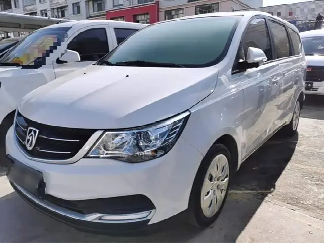 Baojun 730 2019, 49 700 км