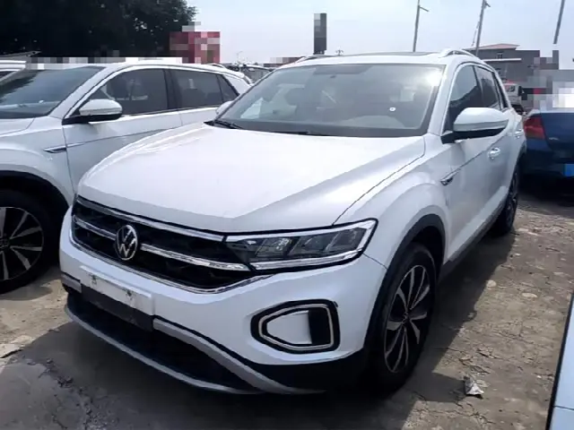Volkswagen T-Roc 2024, 60 200 км