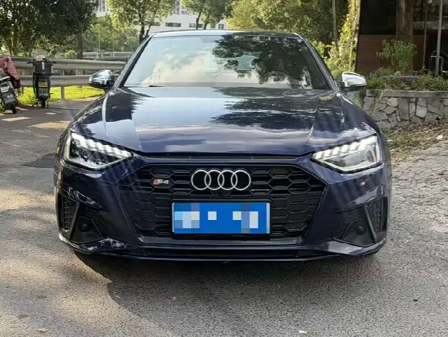 Audi S4 2023, 40 000 км