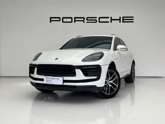 Porsche Macan 2023, 33 000 км