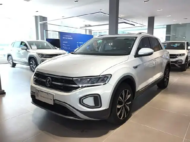 Volkswagen T-Roc 2024, 44 000 км