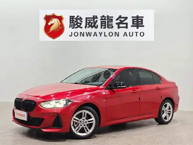 BMW 1 Series 2021, 21 000 км