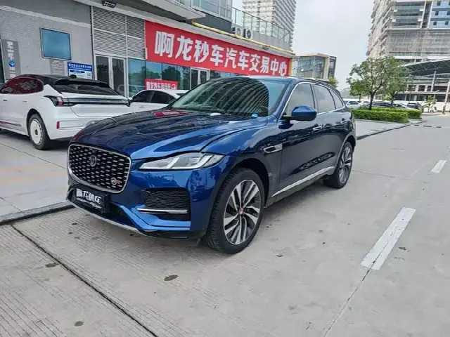 Jaguar F-Pace 2022, 49 300 км
