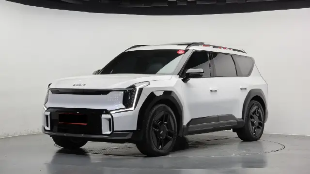 Kia EV9 2023, новый