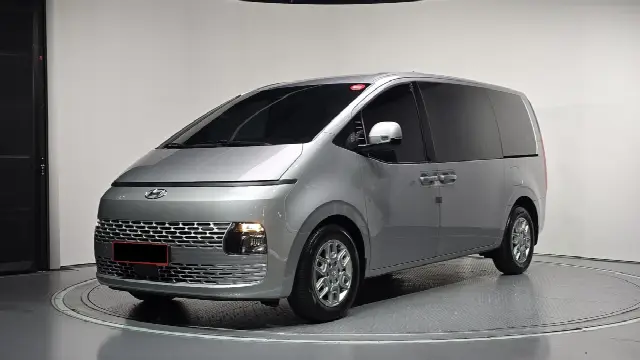 Hyundai Staria 2021, 16 074 км