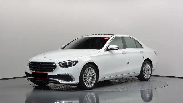 Mercedes-Benz E-Class 2016, 23 906 км