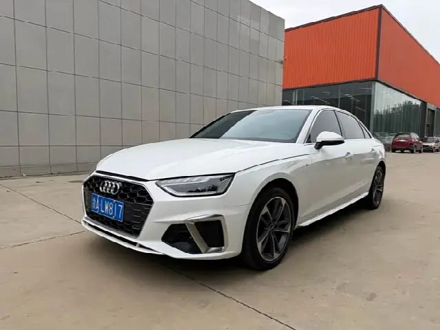 Audi A4L 2025, 20 000 км