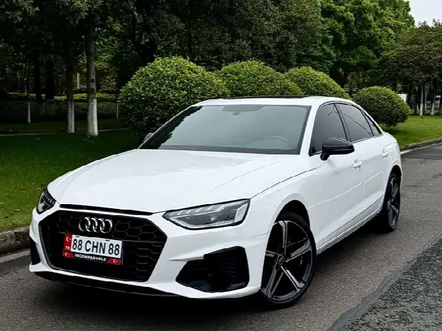 Audi A4L 2026, 4 000 км