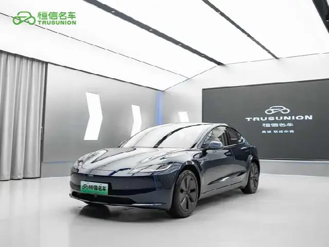 Tesla Model 3 2025, новый